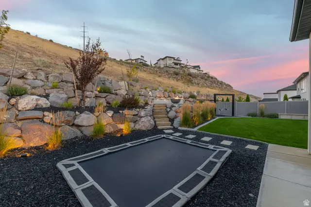 5428 N Meadow Lark Ln, Lehi, UT 84048 - #3