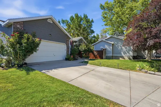 7930 S Palladium Dr, West Jordan, UT 84088 - #3