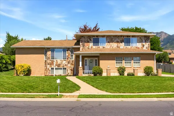 1388 N Hillsboro Dr, Layton, UT 84040