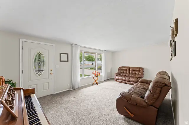 323 N Holiday Dr E, Brigham City, UT 84302 - #2