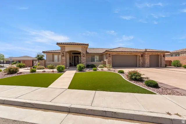 717 W Osprey Dr, Washington, UT 84780 - #1