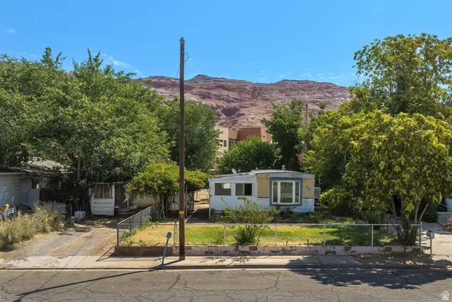 502 N Cliffview Dr, Moab, UT 84532 - #2