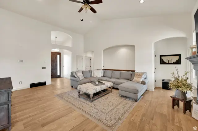 302 Old Farm Rd, Erda, UT 84074 - #3
