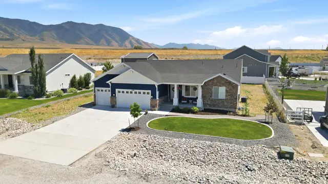 1266 E Blue Moon Dr N, Lake Point, UT 84074 - #2
