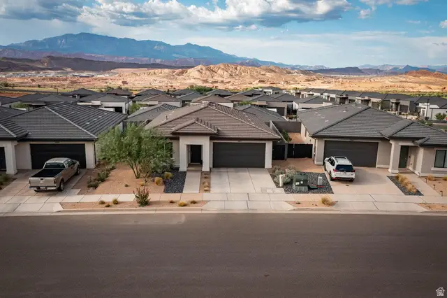 3551 E Staircase Way, Washington, UT 84780 - #3