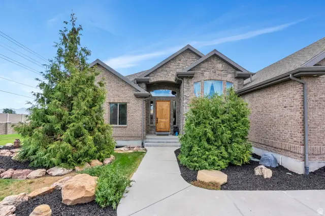 13807 S Asherwoods Cv, Bluffdale, UT 84065 - #2