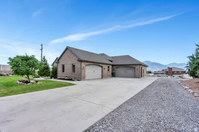 13807 S Asherwoods Cv, Bluffdale, UT 84065 - #3