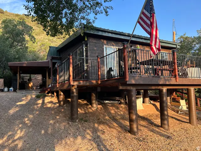 1049 Lewis Dr, Tabiona, UT 84072 - #1