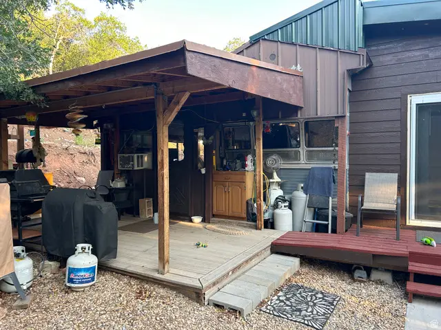 1049 Lewis Dr, Tabiona, UT 84072 - #3