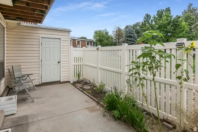 5976 S Sultan Cir, Murray, UT 84107 - #2