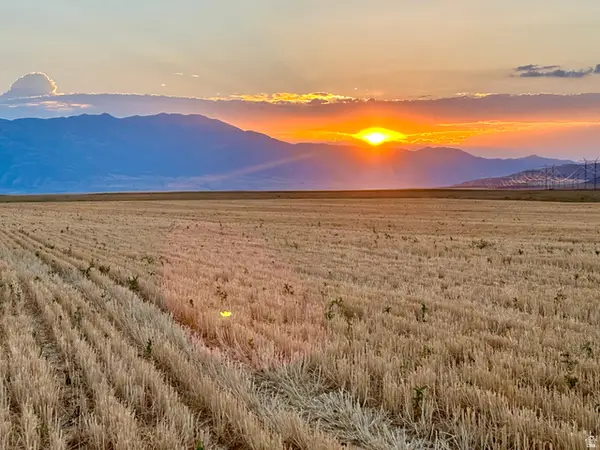 311 E Mail Route Rd, Preston, ID 83263
