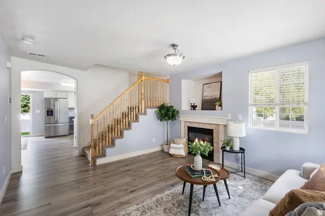 435 E Park Oak Pl, Murray, UT 84107 - #3