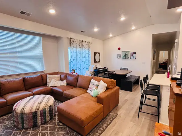 472 W 40 S #302, Providence, UT 84332 - #3