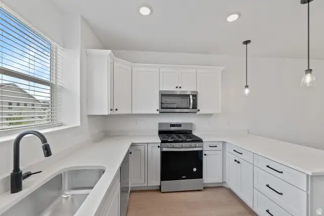 1475 W Skyline Dr #906, Saratoga Springs, UT 84045 - #2