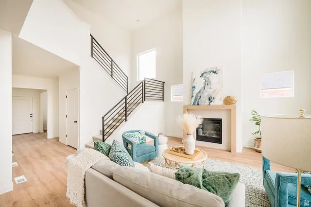 1033 W Paramount Cv, Riverdale, UT 84405 - #3
