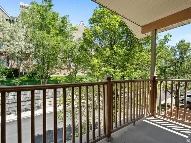 10968 Maple Farms Ln S, South Jordan, UT 84095 - #1