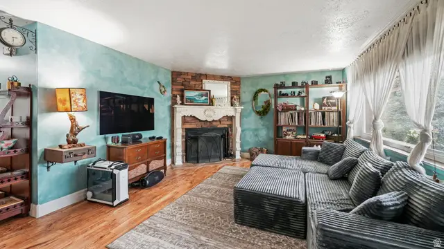 10865 S 1000 E, Sandy, UT 84094 - #3