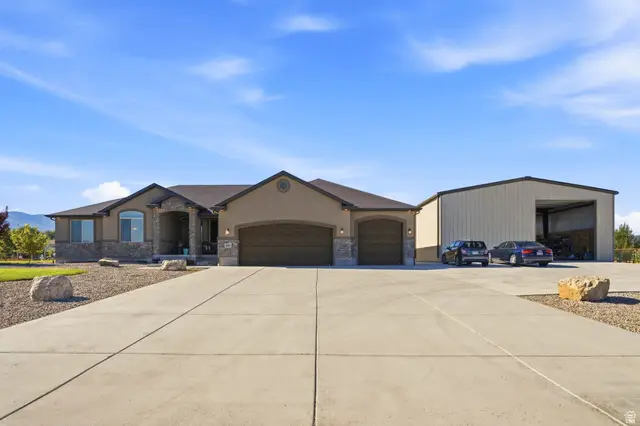 533 W Moonlight Dr, Erda, UT 84074 - #2