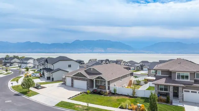 3344 S Tiger Heron Dr, Saratoga Springs, UT 84045 - #2