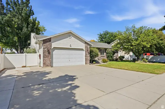 38 W Clay Dr, Murray, UT 84107 - #2