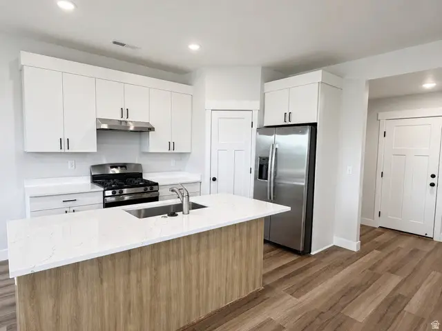 1198 S Village Ln W #A1, Richfield, UT 84701 - #2