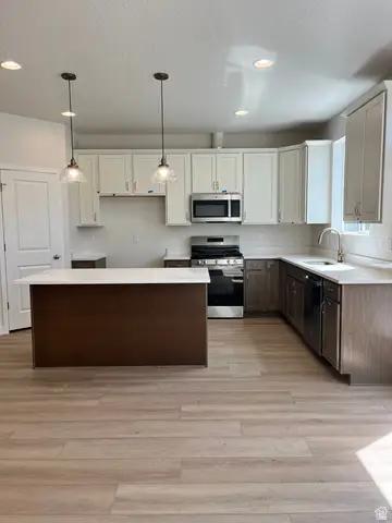 6838 S Survey Peak Ln #312, West Jordan, UT 84081