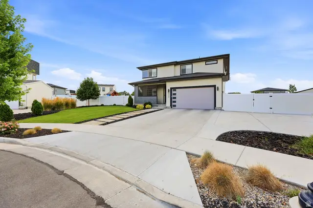 8322 S Borealis Ct, West Jordan, UT 84088 - #3