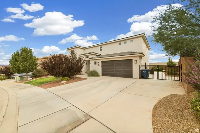567 N Staci Dr, Hurricane, UT 84737 - #2