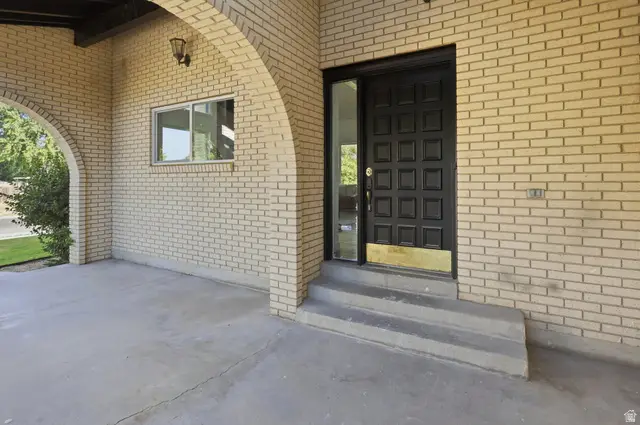 8261 S Maio Dr, Sandy, UT 84093 - #3