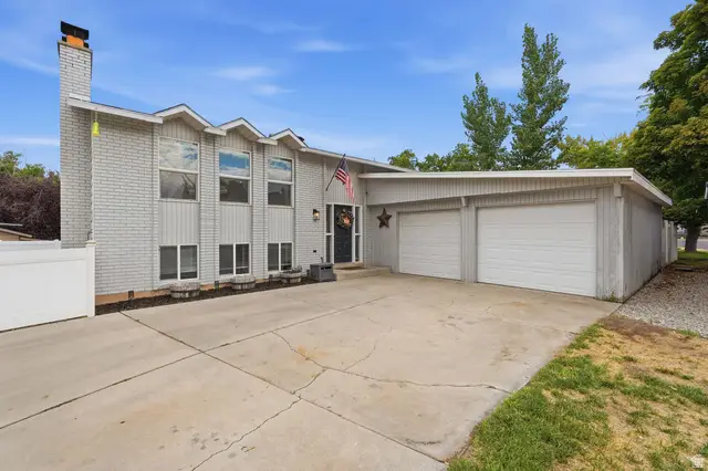 914 W 2600 N, Clinton, UT 84015 - #1