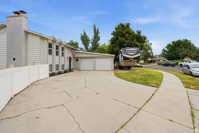 914 W 2600 N, Clinton, UT 84015 - #2