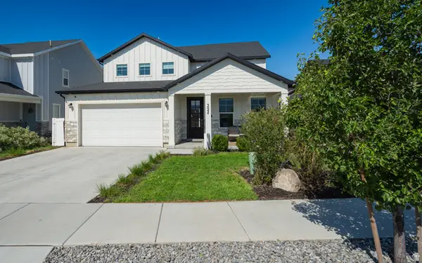 3044 S Edgewater Ln W, Syracuse, UT 84075