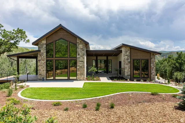 178 N Oakwood Cir, Springville, UT 84663 - #2