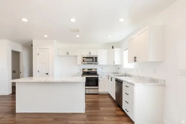 1566 E 650 S, Hyrum, UT 84319 - #3