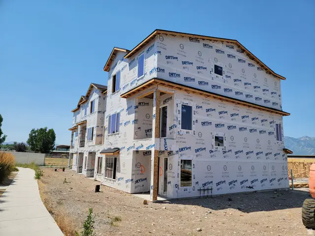668 E 730 N, Hyrum, UT 84319 - #2
