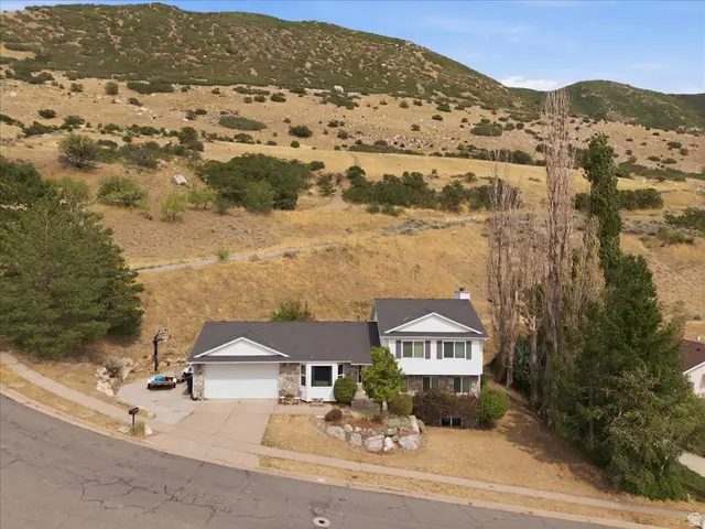 1896 N 350 E, Centerville, UT 84014 - #1
