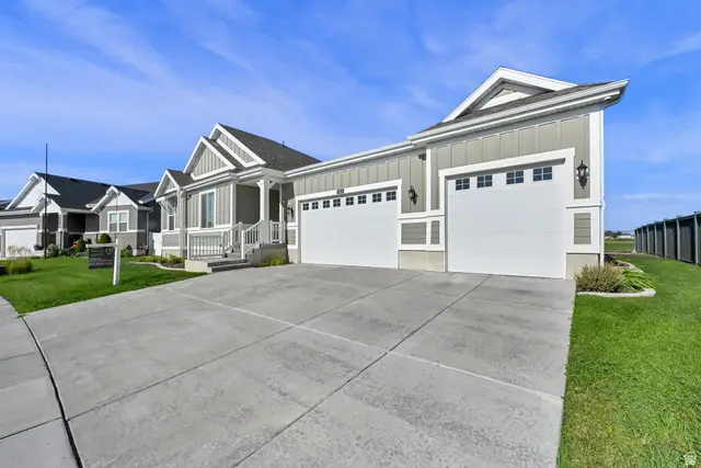 2431 N Hooded Crane Cir, Clinton, UT 84015 - #2