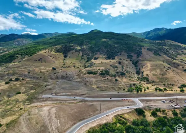 146 S Rock Lock Dr #9, Fruit Heights, UT 84037