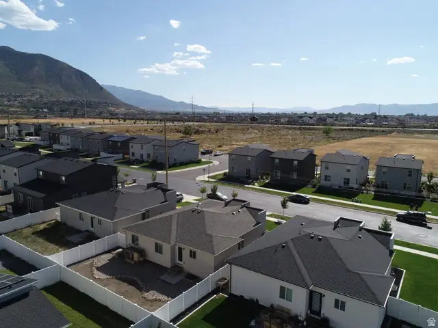 3831 S Powderwood Ln, Mapleton, UT 84664 - #3