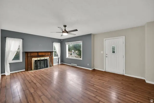 340 W Porter Ln, Centerville, UT 84014 - #3