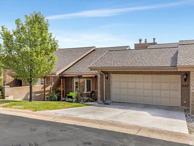 847 N Juniperpoint Dr, Salt Lake City, UT 84103 - #2