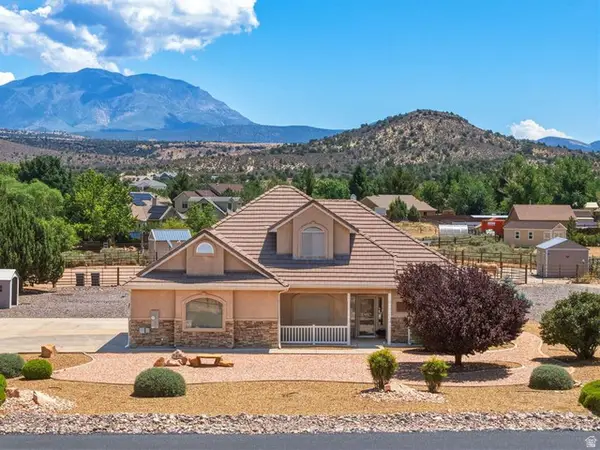 764 Dammeron Valley Dr W, Dammeron Valley, UT 84783