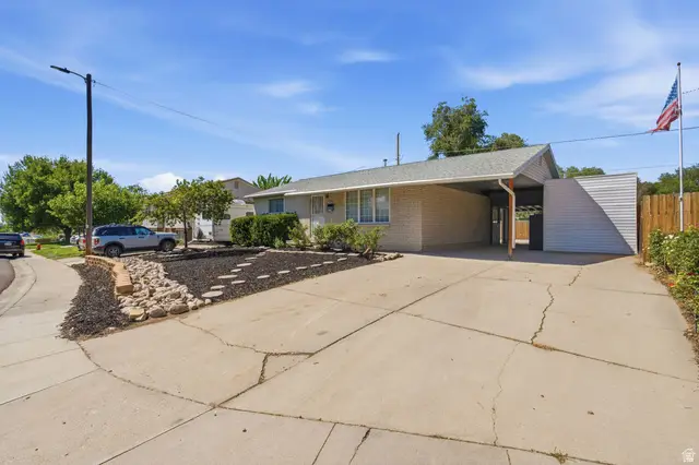 96 W Paula Dr, Sandy, UT 84070 - #3