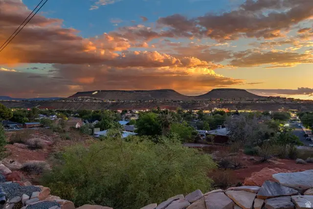 339 W Sandstone Cir, Saint George, UT 84770 - #3