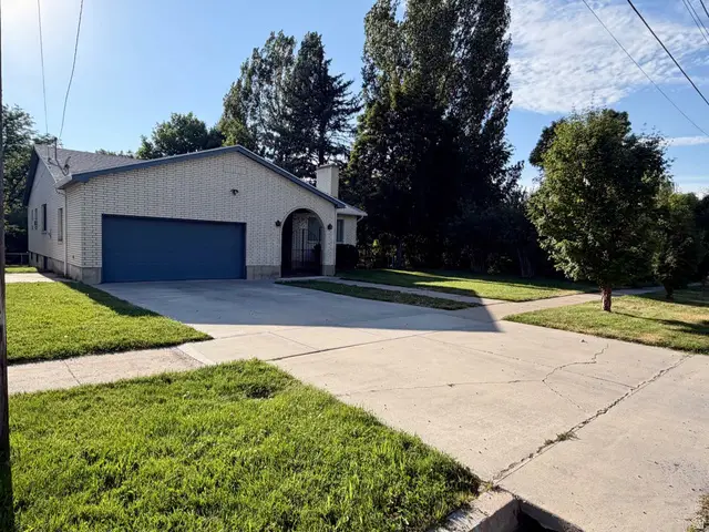 125 S Main St, Providence, UT 84332 - #2