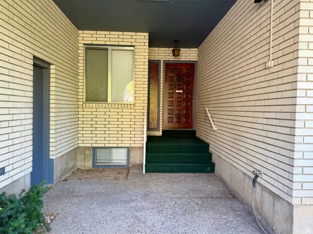 125 S Main St, Providence, UT 84332 - #3