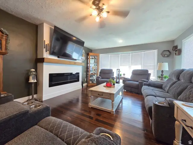 2084 N 4500 W, Plain City, UT 84404 - #2