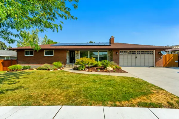 2463 E Arnett Dr, Millcreek, UT 84109