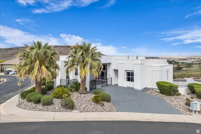 668 Lava Pointe Dr, Saint George, UT 84770 - #2