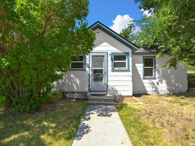 328 S 1st W, Soda Springs, ID 83276 - #1